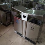 戶外不銹鋼垃圾桶的述說