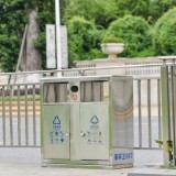 貴陽街道不銹鋼垃圾桶上新 “顏值”滿滿