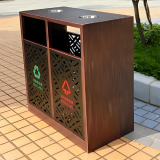 鏤空不銹鋼垃圾桶現(xiàn)代城市空間的環(huán)保美學(xué)實踐