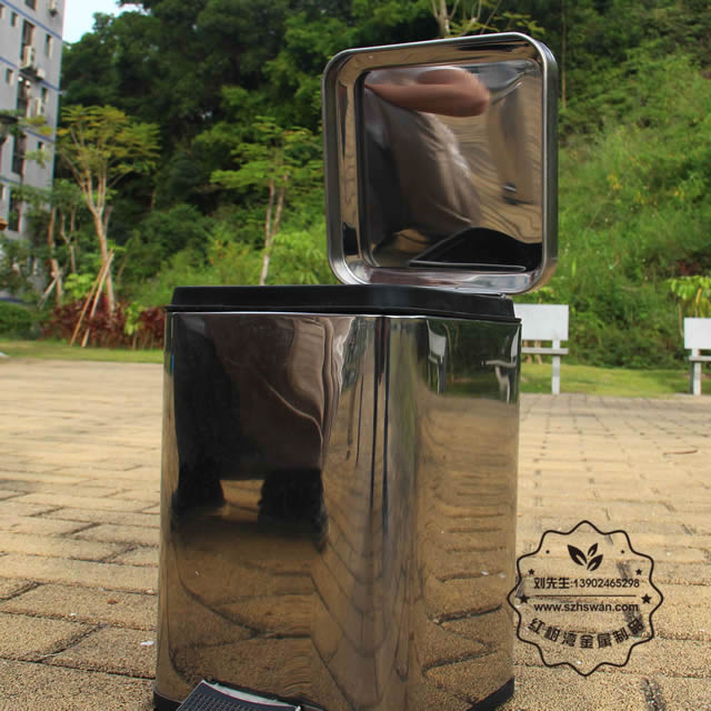 室內家用腳踏式不銹鋼垃圾桶圖片004