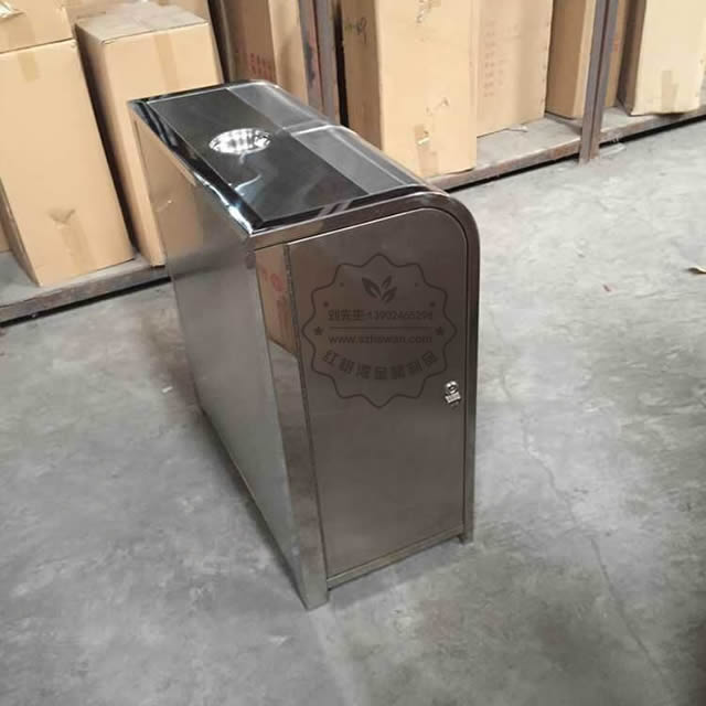 戶外腳踏式不銹鋼分類垃圾桶圖片003